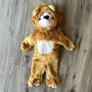 Lion costume 🦁